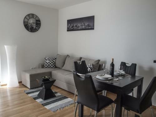 Apartman Lovor