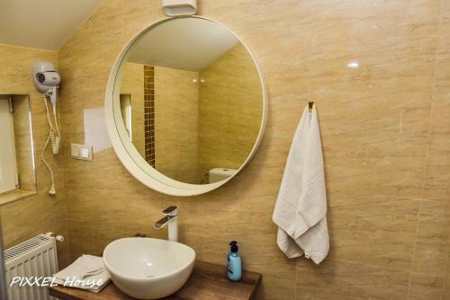 Hostal Pixxel House