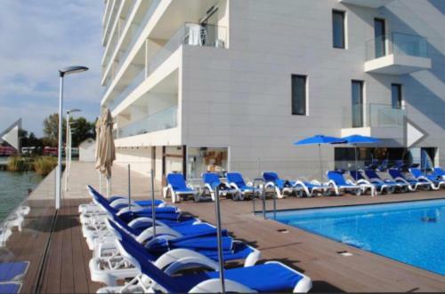 Apartment White Tudors Residence Mamaia
