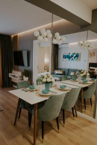Luxury Apartment Iosia Residence