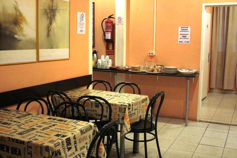 Hostal Baires
