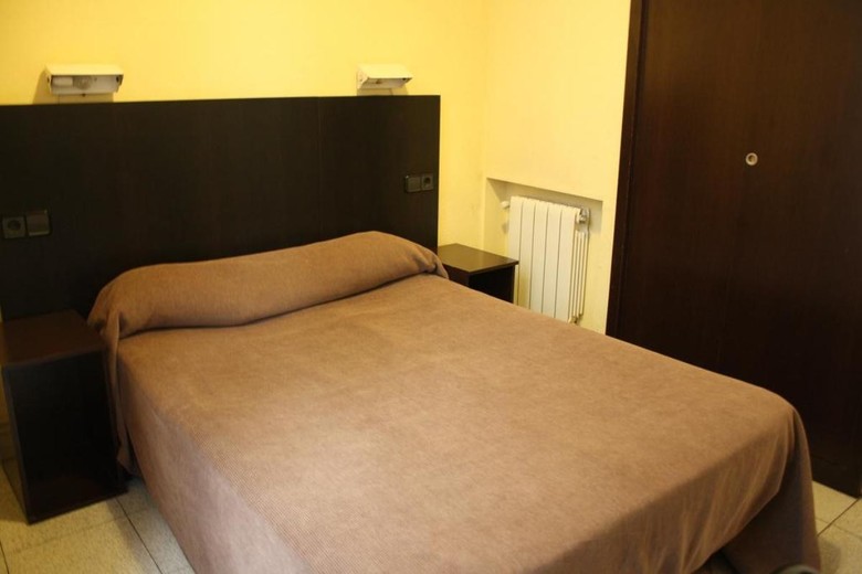 Hostal Baires