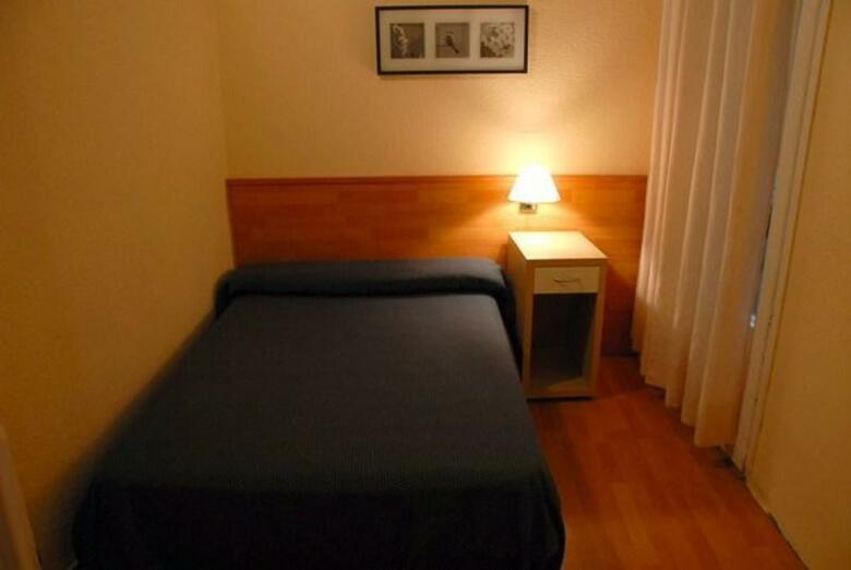Hostal Baires