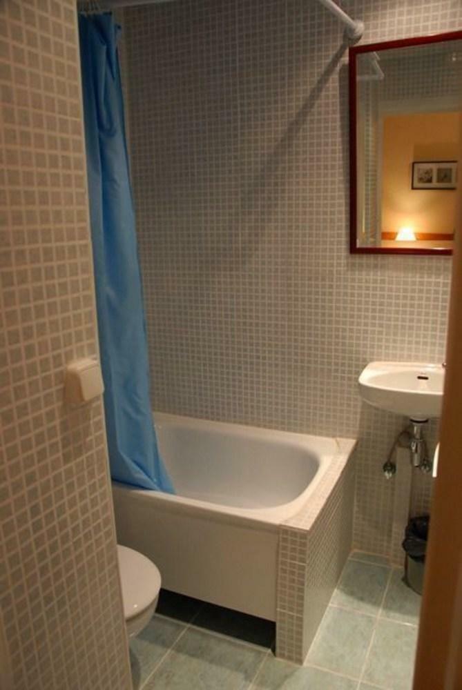 Hostal Baires