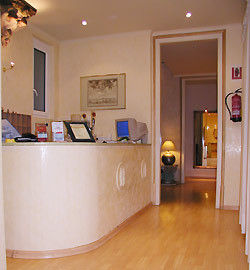 Hostal Center Inn