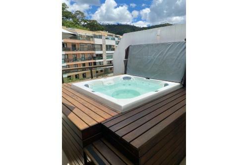 Apartamento Apt No Cora��o De Itaipava Jacuzzi Privativa