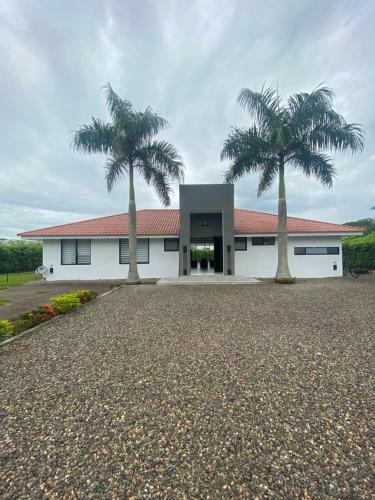 Villa Moderna Casa Campestre