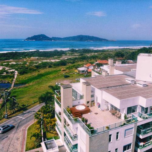 Apartamento Dois Quartos Em Frente � Praia Do Campeche