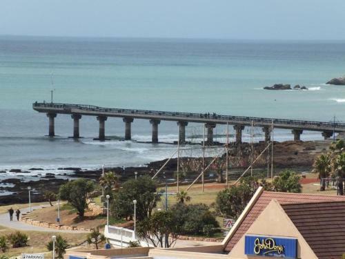 Dolphins Nook- 2 Bedroom Beach Apartment