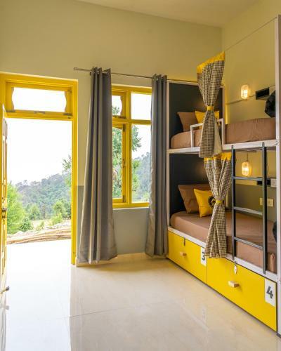The Hosteller Kareri