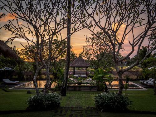 Istana Semer - Lovely Spacious Bali Tropical Villa