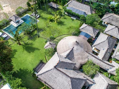 Istana Semer - Lovely Spacious Bali Tropical Villa