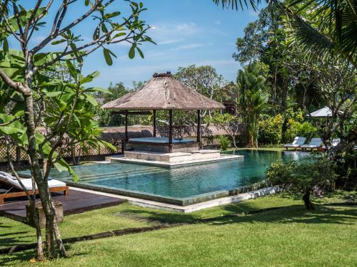 Istana Semer - Lovely Spacious Bali Tropical Villa