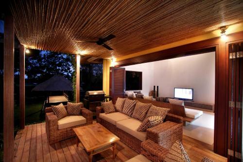 Istana Semer - Lovely Spacious Bali Tropical Villa