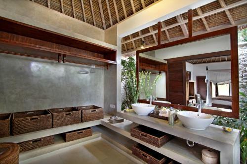 Istana Semer - Lovely Spacious Bali Tropical Villa