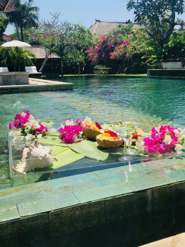 Istana Semer - Lovely Spacious Bali Tropical Villa