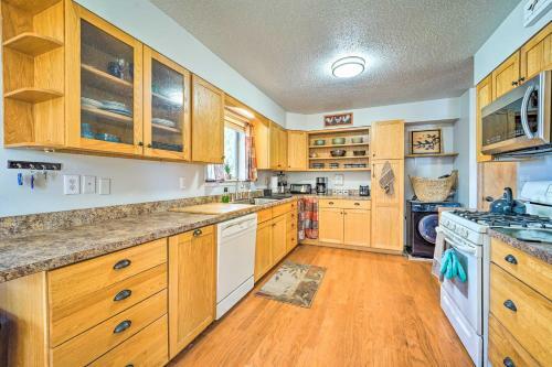 Eco-friendly Escape In Cortez - Pets Welcome!
