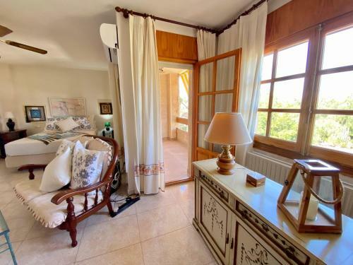 Stunning 5 Bed Villa La Font, Private Pool