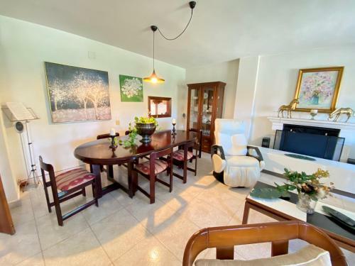 Stunning 5 Bed Villa La Font, Private Pool