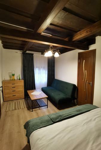 Hostal S�v�rlak