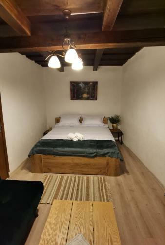 Hostal S�v�rlak
