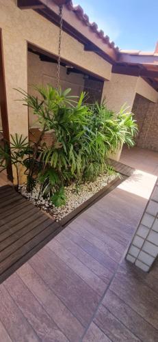 Lugar Encantador Com Piscina E Churrasqueira.