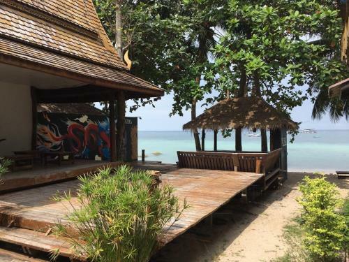 Hotel Koh Tao Beachside Resort