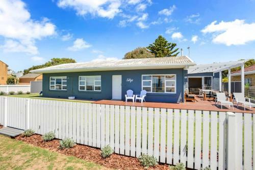Salty's 4br Beachfront With Wifi And Pet Friendly