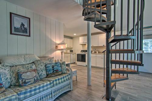 Updated Bethany Beach Home With Deck - 1 Mi To Ocean!