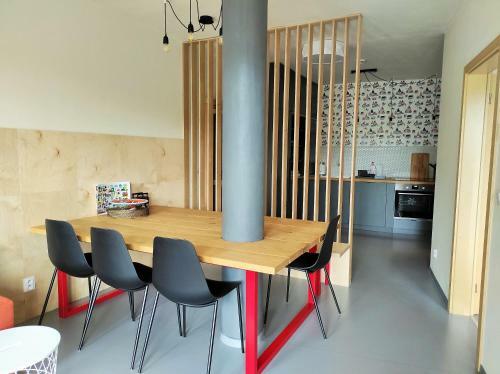 Apartm�ny ?�?ky Lll