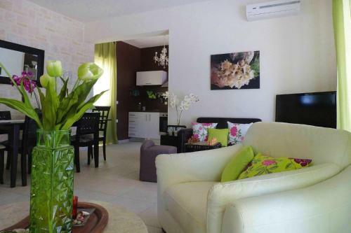 Villa In Nopigia With Private Pool