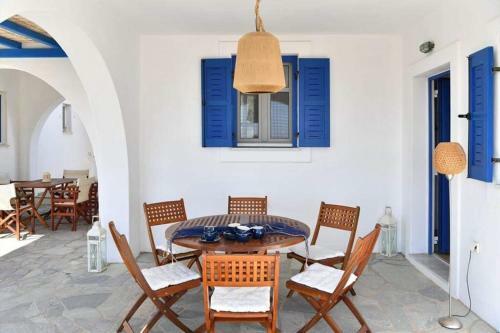 Villa Blue & White At Golden Beach
