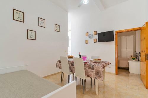 Soleado Apartments