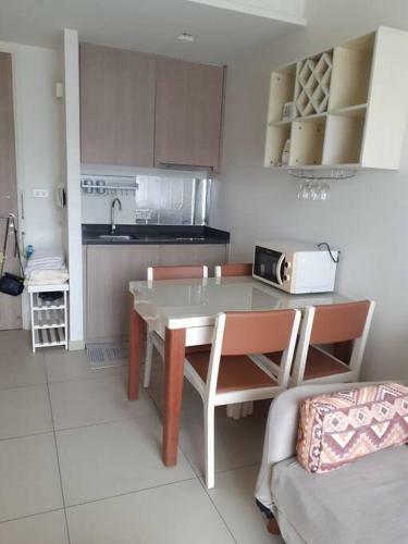 Apartamento 13f Pool View Unixx Condo Pattaya 1bed Room