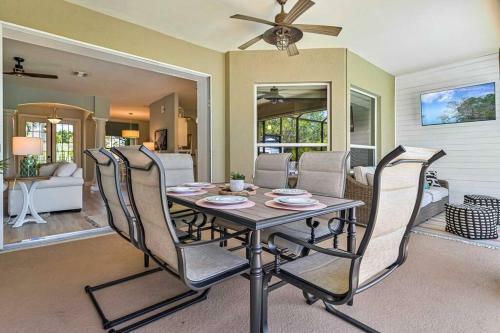 Villa Beautiful 4-bed, 2-bath, Plus Den, W/heated Pool