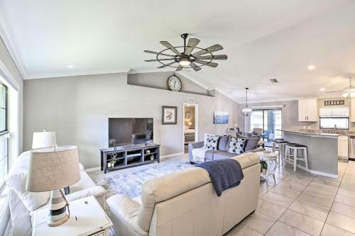 Stunning Cape Coral Home With Open Floor Plan!