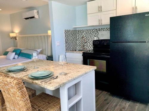Apartamento Mojoe's Villa 10 - Steps From The Beach