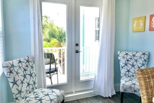 Apartamento Mojoe's Villa 10 - Steps From The Beach
