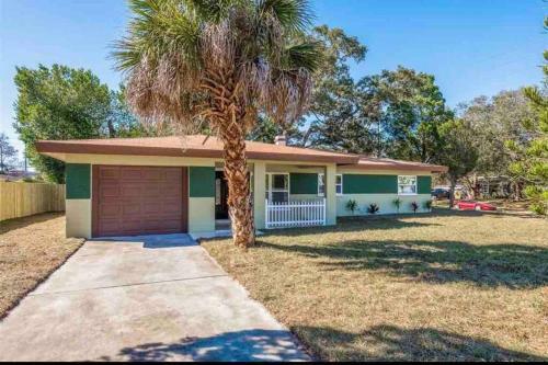 Charming 4br Home 10mins Away From Beaches!