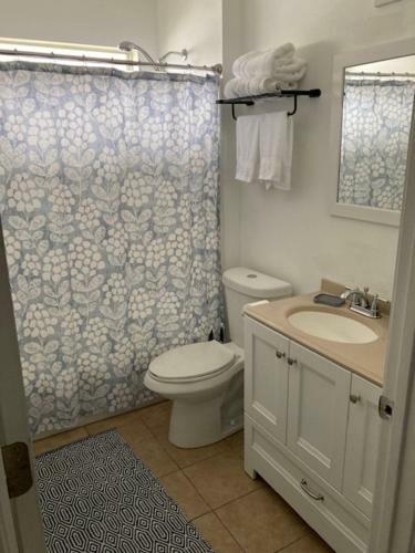 Surfside Cottage Near Navarre Beach
