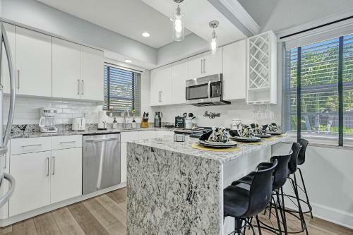 Grand Getaway Villa 800