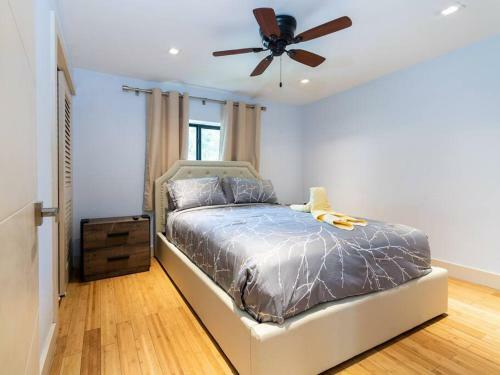 1606 Dream Hollywood House