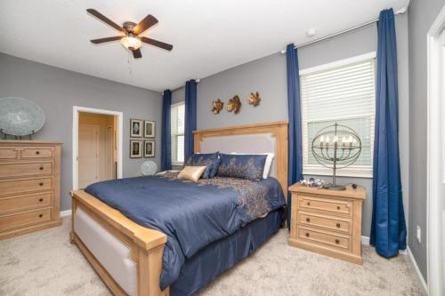 8812cruden Villa