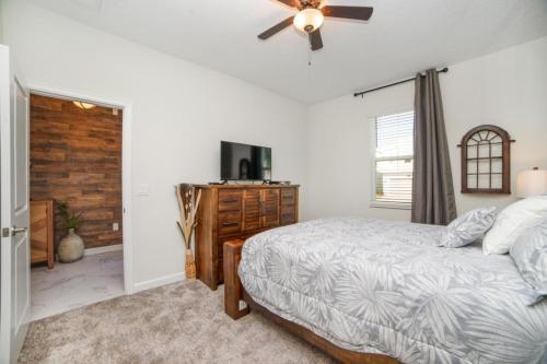 8812cruden Villa