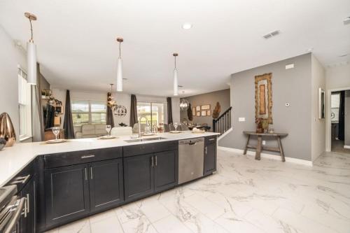 8812cruden Villa