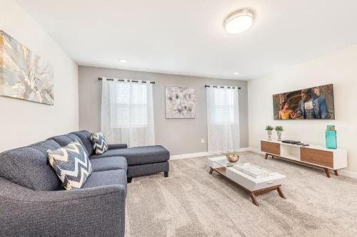 Beautiful Home With Game Room