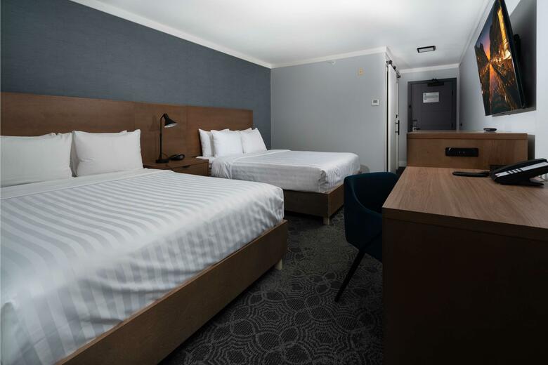 Hotel Comfort Inn & Suites