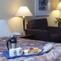 Hotel Coast Canadian Inn
