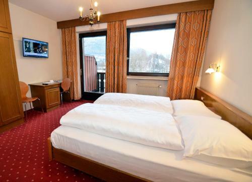 Posada Gasthof Transit