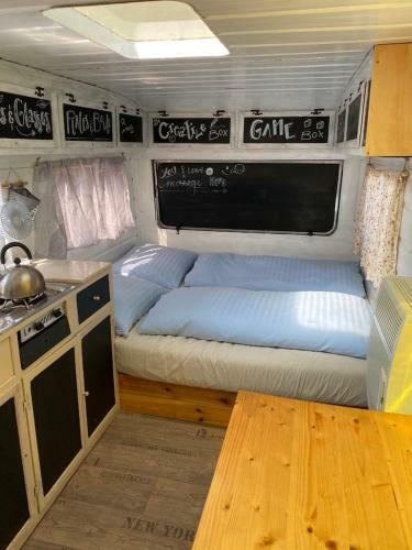 Cozy Caravan Next To Minizoo